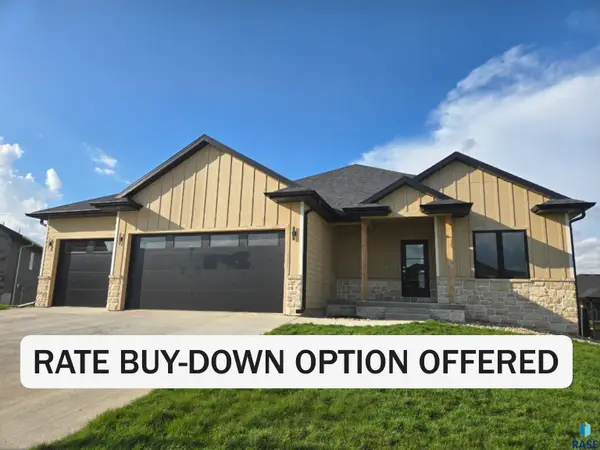 8412 E Spearfish Ct, Sioux Falls, SD 57110