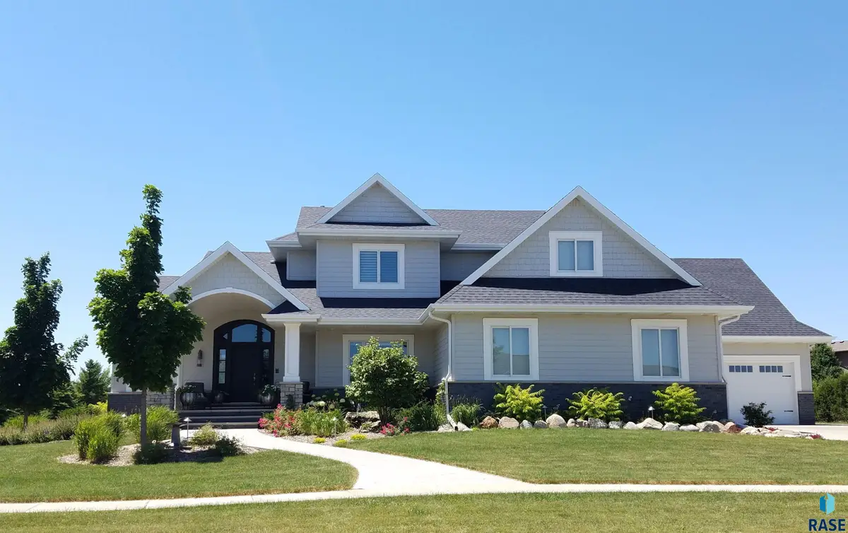 201 W 77th St, Sioux Falls, SD 57108 - #1