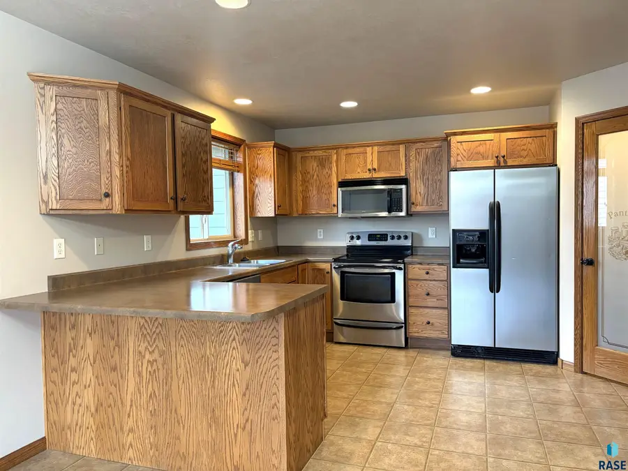 7504 S Aftyn Ave, Sioux Falls, SD 57108 - #2