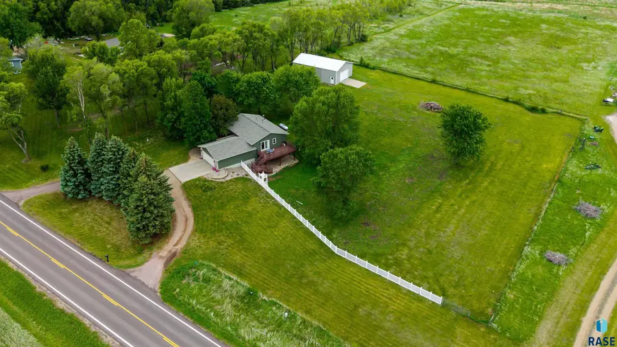 26481 487th Ave, Valley Springs, SD 57068 - #2