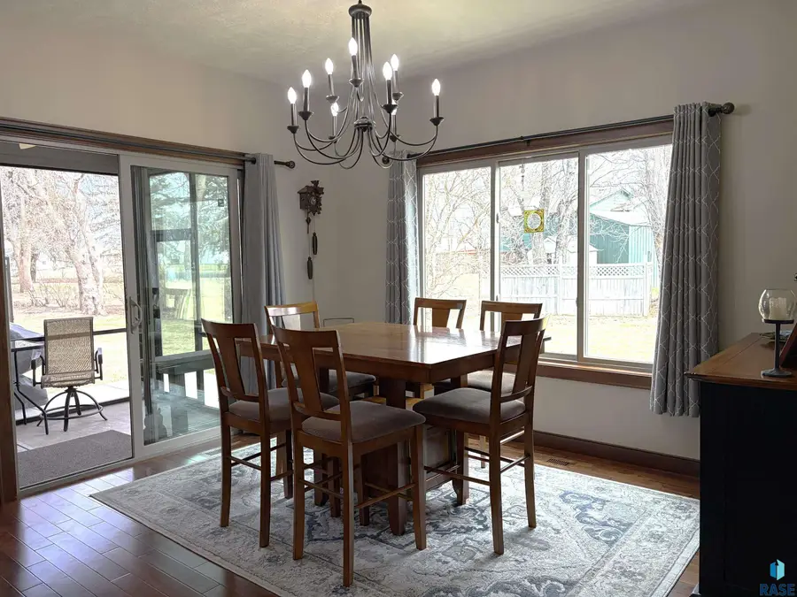 5725 E Meadow Oak Cir, Sioux Falls, SD 57110 - #3