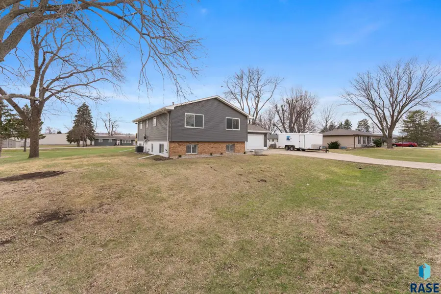 6601 W Westview Rd, Sioux Falls, SD 57107 - #3