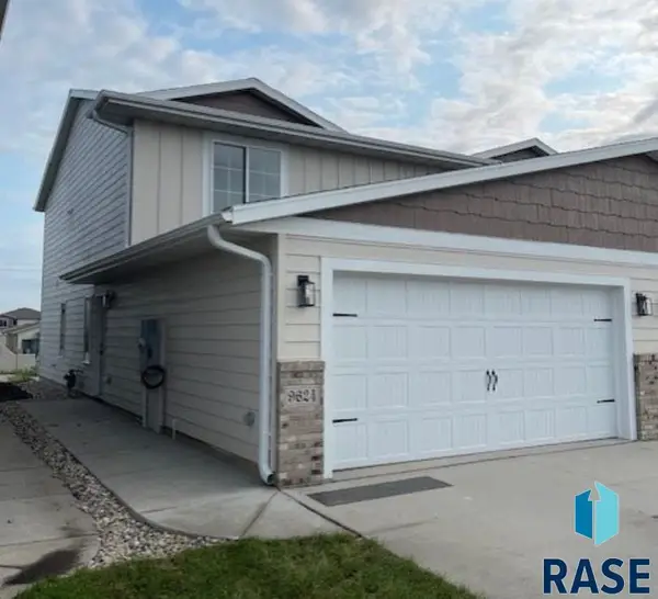 9624 W Tunis Dr, Sioux Falls, SD 57106