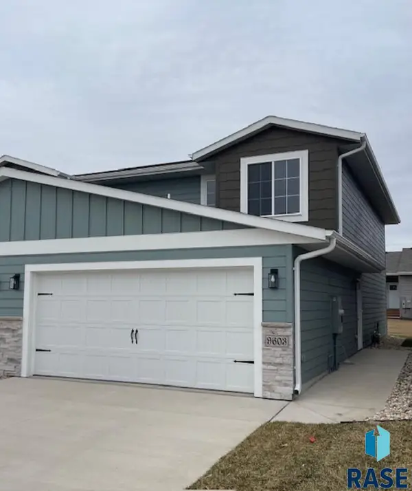 9603 W Tunis Dr, Sioux Falls, SD 57106