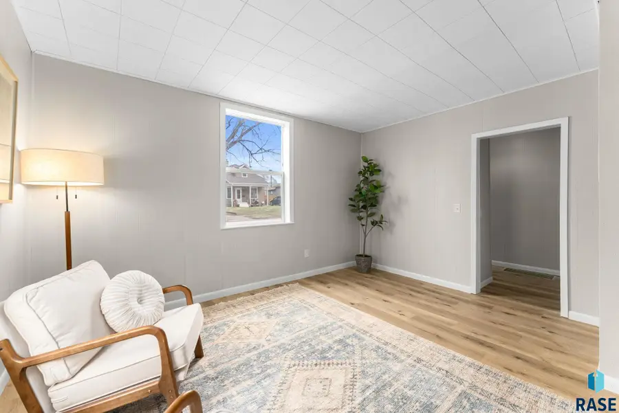 431 N French Ave, Sioux Falls, SD 57103 - #3