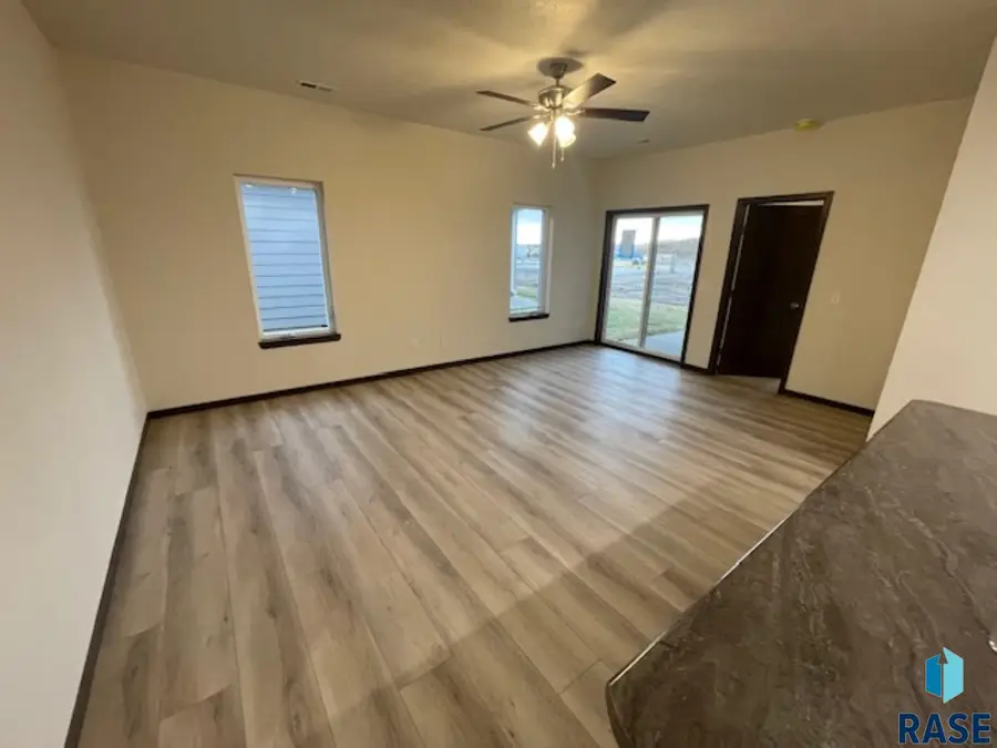 3618 S Heather Ave, Sioux Falls, SD 57106 - #3