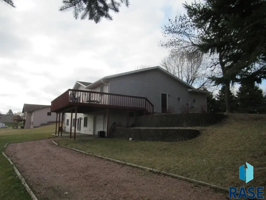 1481 115th St, Luverne, MN 56156 - #3