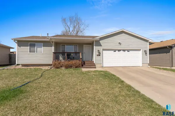 6308 W 66th St, Sioux Falls, SD 57106