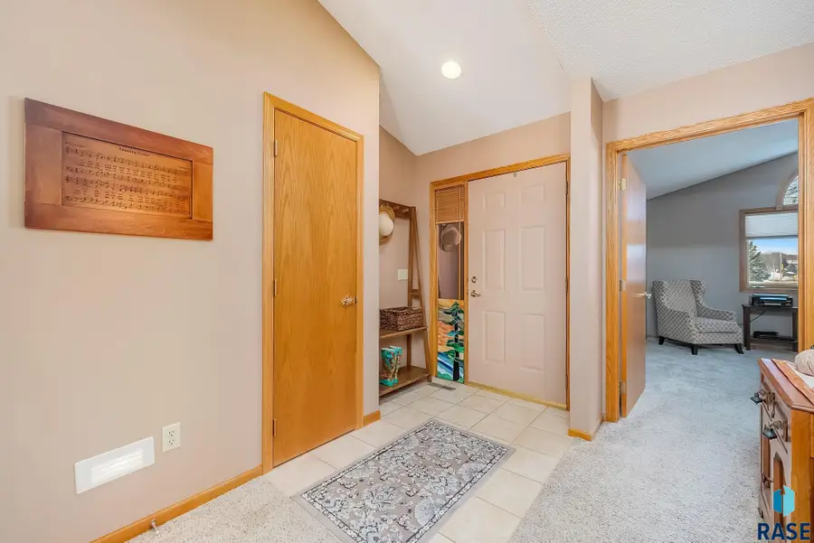 3500 E Kris Dr, Sioux Falls, SD 57103 - #2