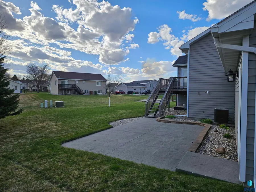 722 Leprechaun Cir, Brookings, SD 57006 - #3