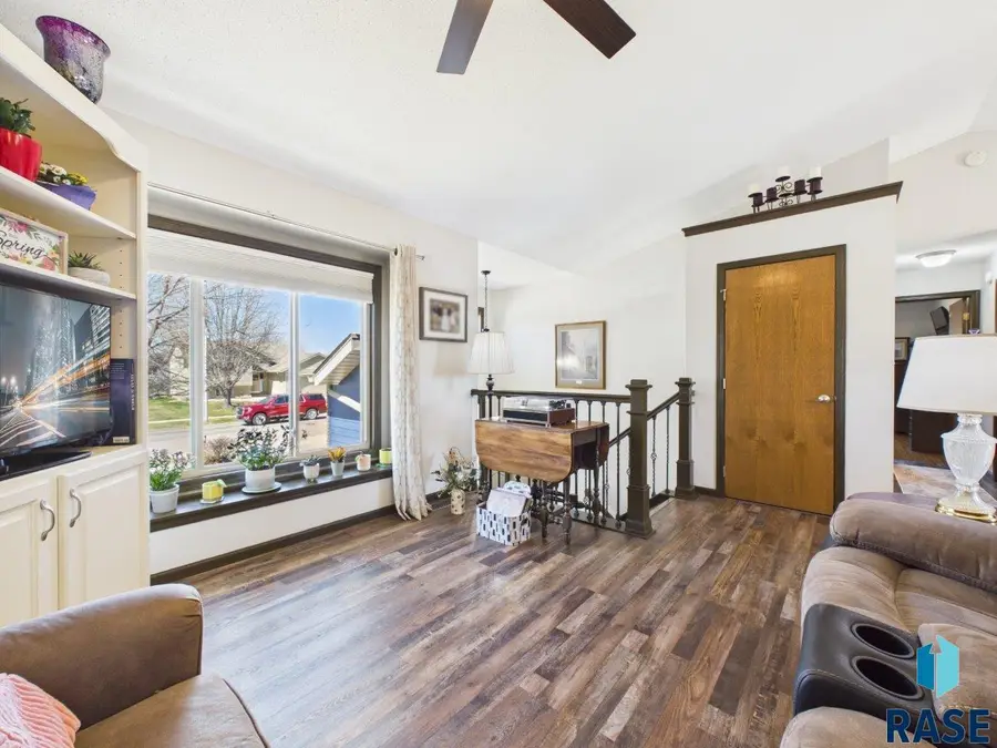 5200 S Arden Ave, Sioux Falls, SD 57108 - #2