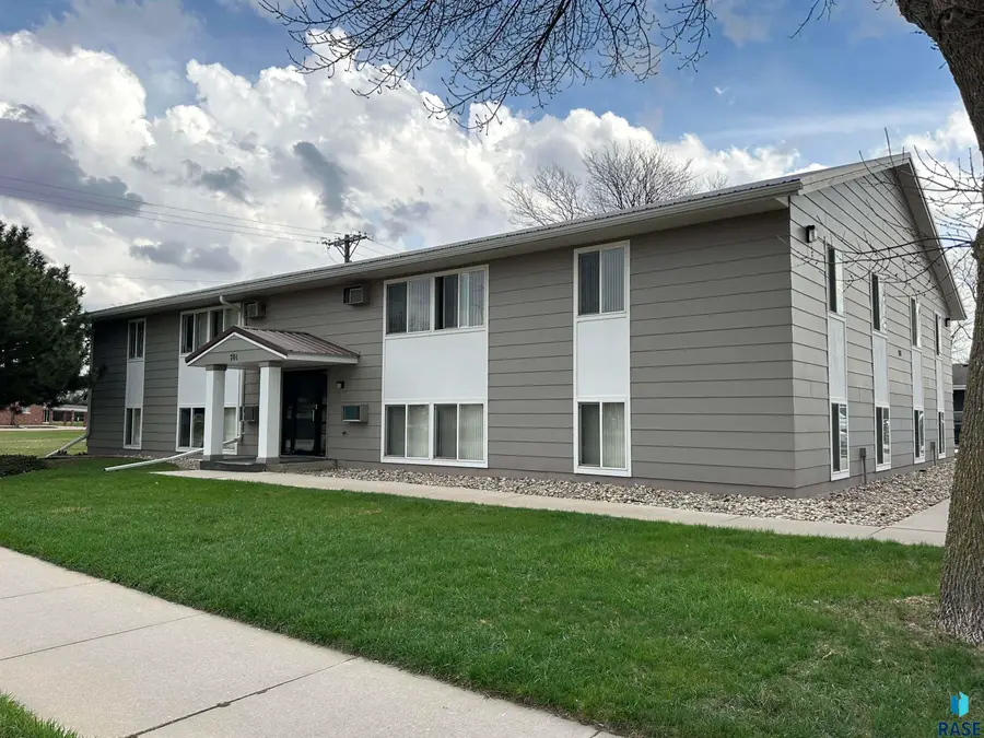 701 E 6th St, Freeman, SD 57029 - #2