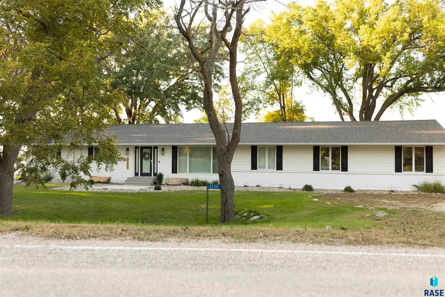 2150 Edgewater Dr, Gary, SD 57237 - #2