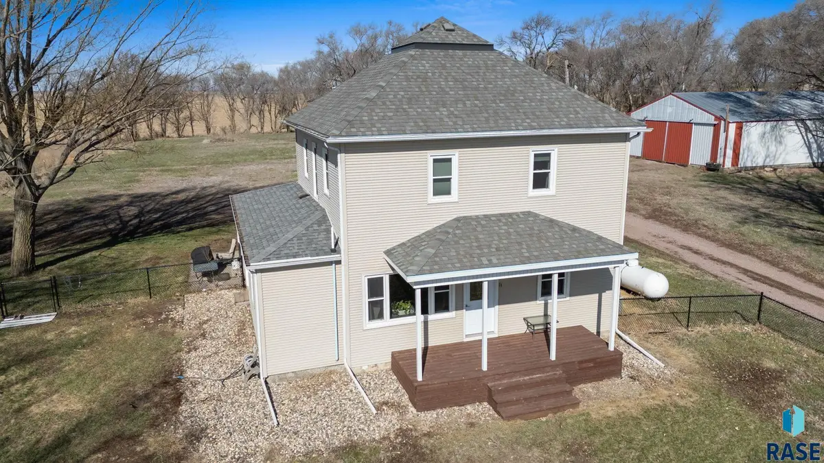 24963 461st Ave, Colton, SD 57018 - #1