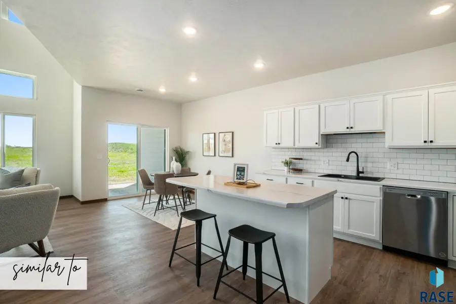 5721 E Marley Pl, Sioux Falls, SD 57108 - #3