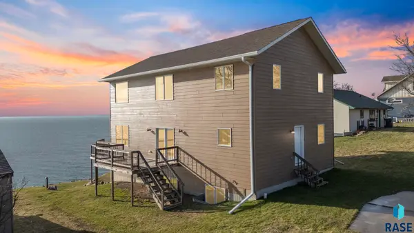 136 SE Lake Dr, Estelline, SD 57234