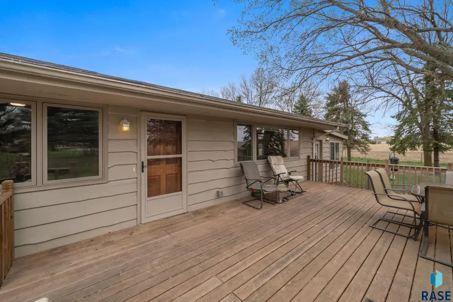 26470 484th Ave, Valley Springs, SD 57068 - #3