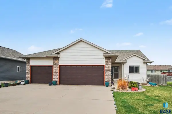 5301 S Breezeway Ave, Sioux Falls, SD 57108