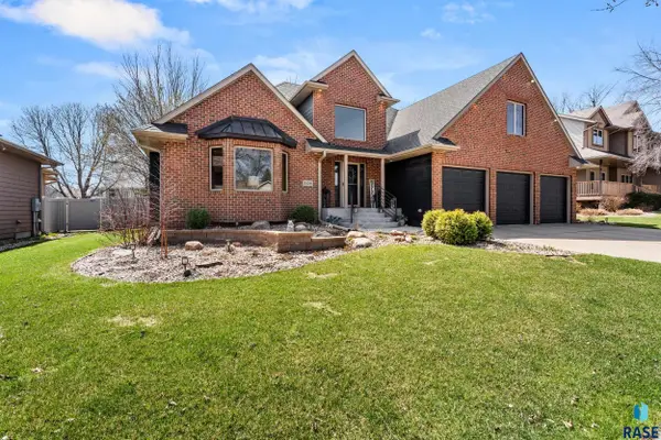 3109 S Miramar Cir, Sioux Falls, SD 57108