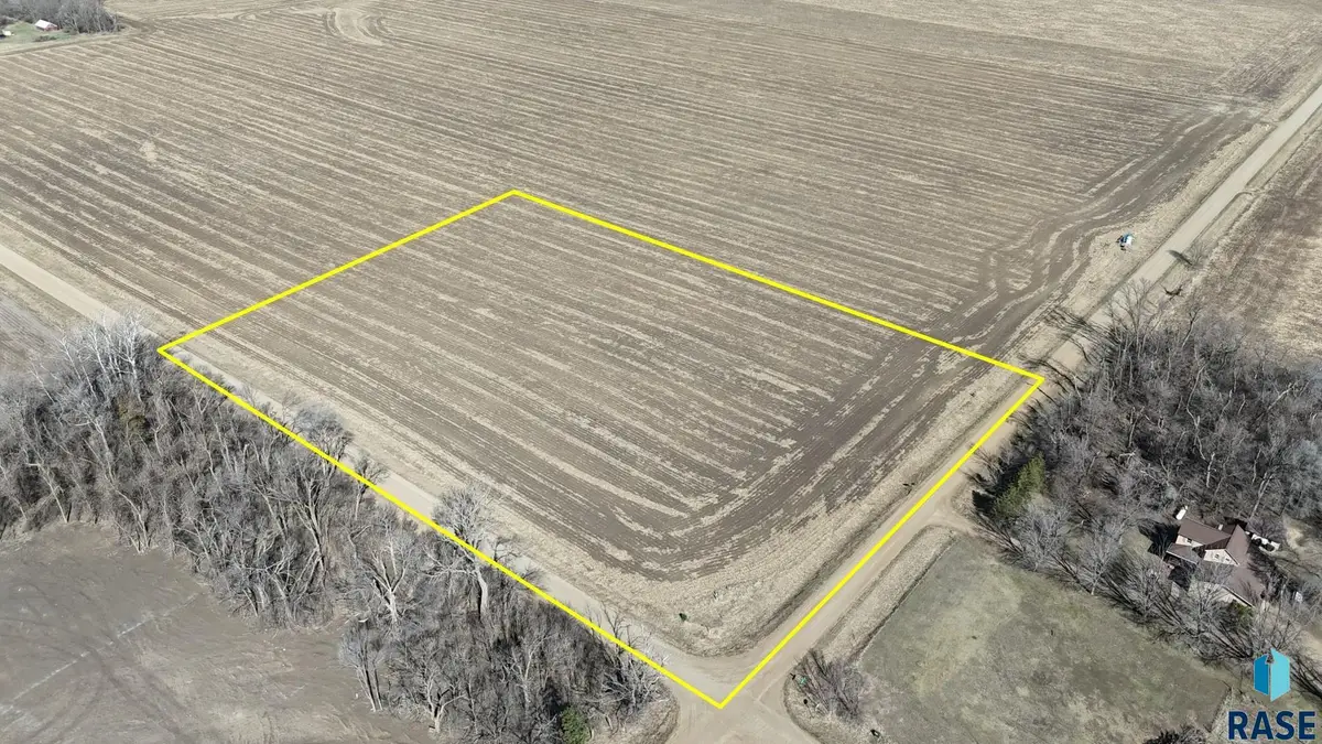 295th St, Beresford, SD 57004 - #1