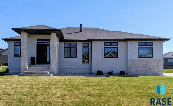 9005 W Dragonfly Dr Dr, Sioux Falls, SD 57107