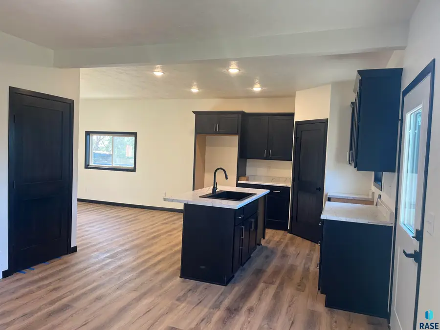 430 W Willow St, Canistota, SD 57012 - #3