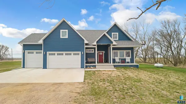 22327 478th Ave, Flandreau, SD 57028