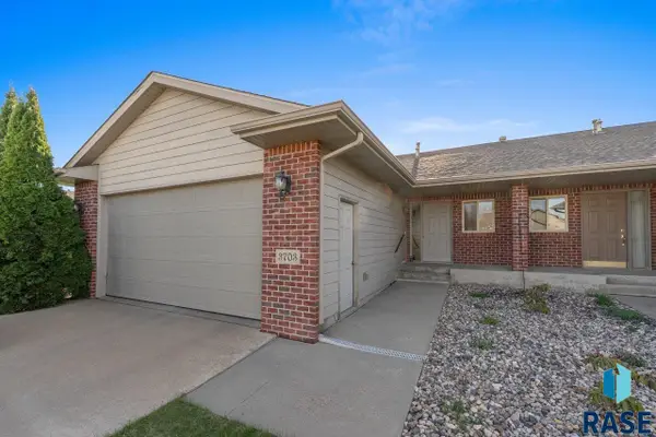 3703 S Banyan Ave, Sioux Falls, SD 57110