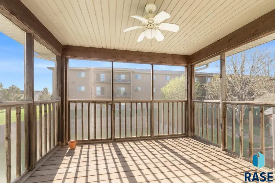 3703 S Banyan Ave, Sioux Falls, SD 57110 - #3