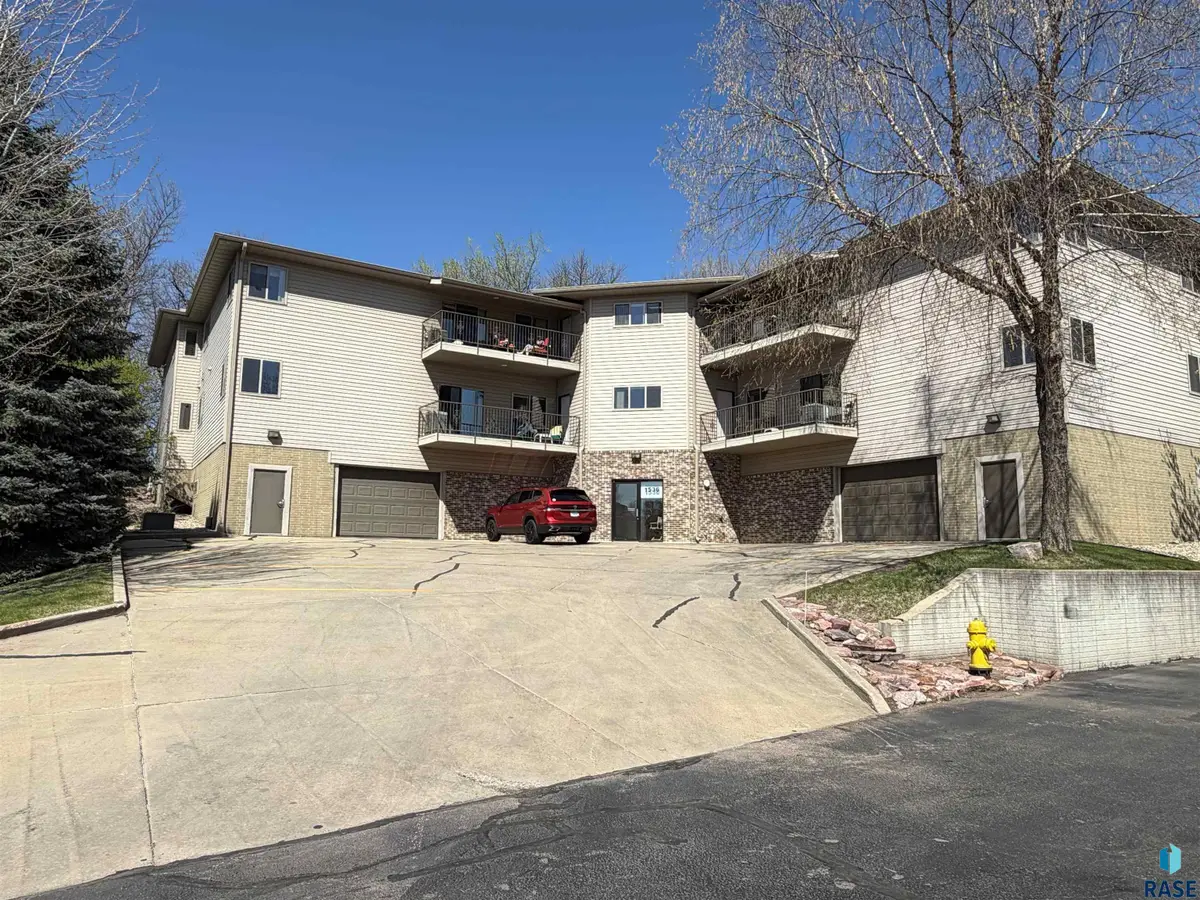 1536 S Southeastern Ave #203, Sioux Falls, SD 57103 - #1