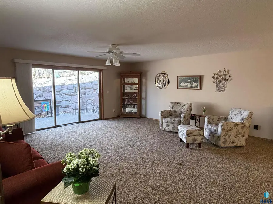 1536 S Southeastern Ave #203, Sioux Falls, SD 57103 - #2