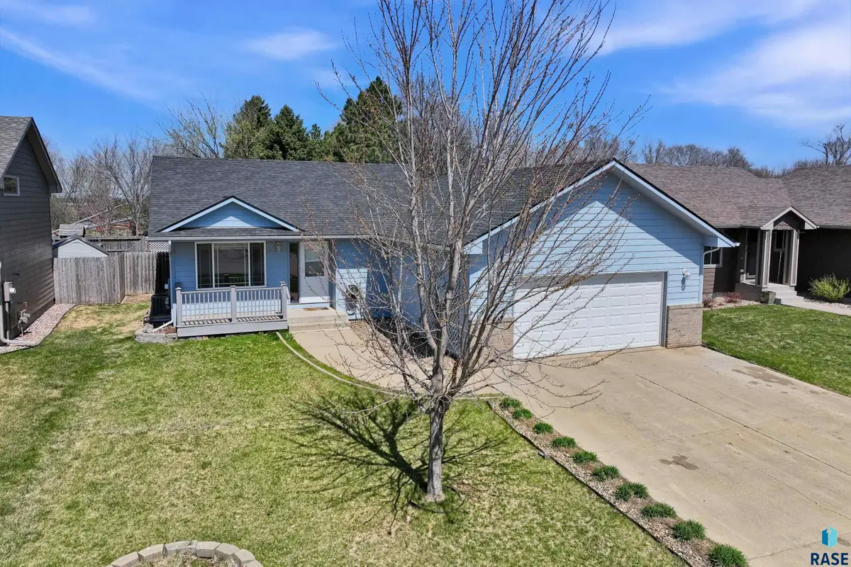 908 Miah St, Harrisburg, SD 57032 - #1