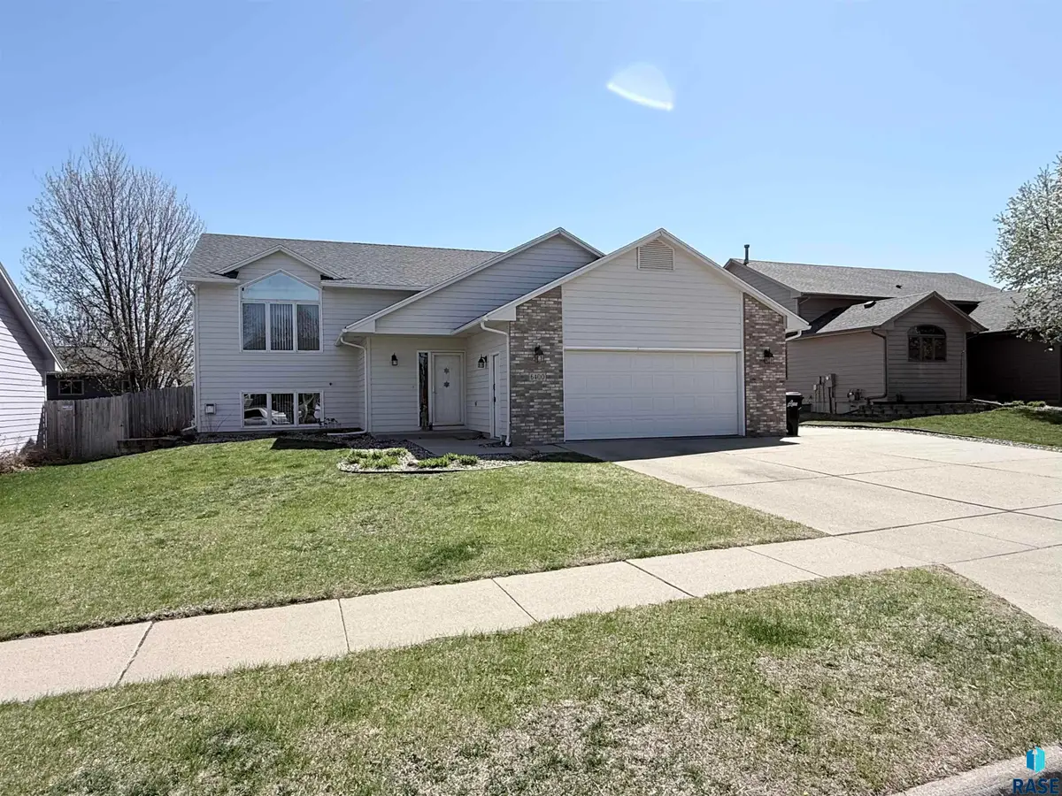 6400 S Crane Ave, Sioux Falls, SD 57108 - #1