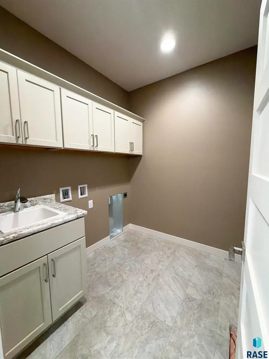 7004 E Copper Stone Cir, Sioux Falls, SD 57110 - #3