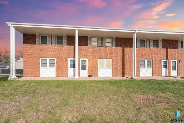 101 N Pipestone St #2, Brandon, SD 57005