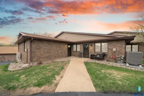 3400 W Norie Pl, Sioux Falls, SD 57106