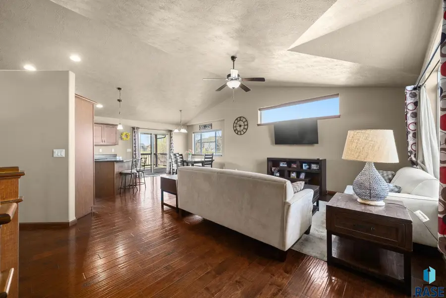 4007 W 77th St, Sioux Falls, SD 57108 - #2