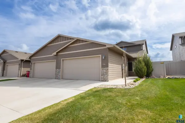 5706 S Bounty Pl, Sioux Falls, SD 57108