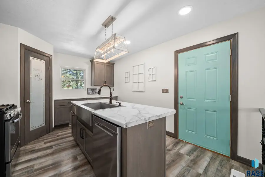 606 E 4th St, Colton, SD 57018 - #3