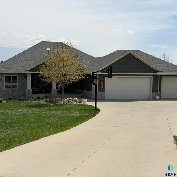 2709 W 90th St, Sioux Falls, SD 57108