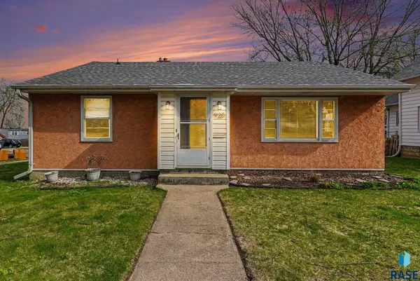 928 W 3rd St, Sioux Falls, SD 57104