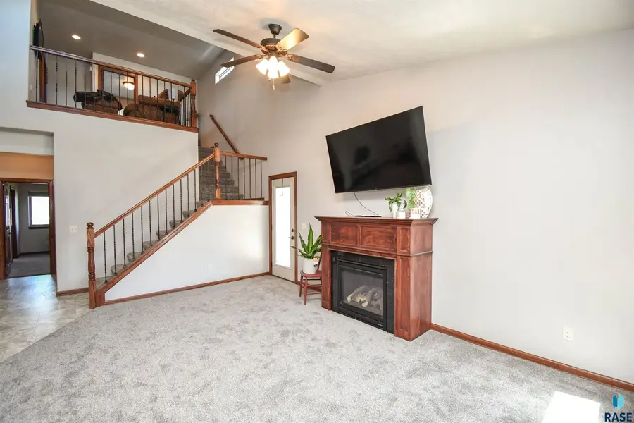 4424 W Shipton St, Sioux Falls, SD 57108 - #2