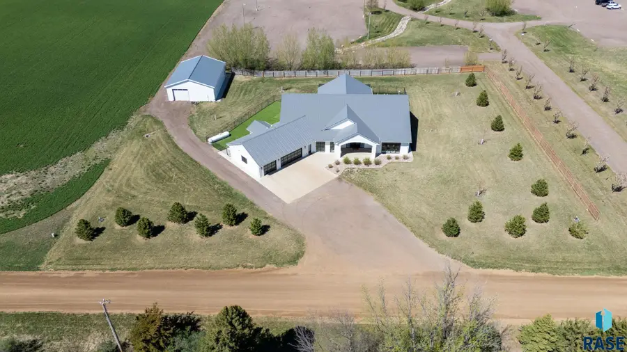 46592 268th St, Sioux Falls, SD 57106 - #3