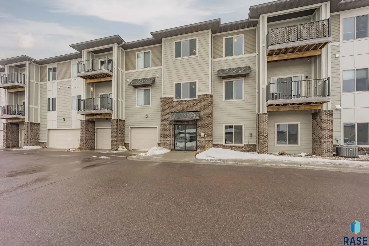 7701 S Townsley Ave #206, Sioux Falls, SD 57108 - #1