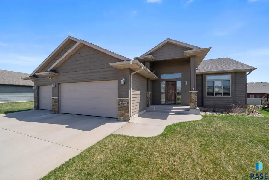 5504 S Solono Ave, Sioux Falls, SD 57108 - #2