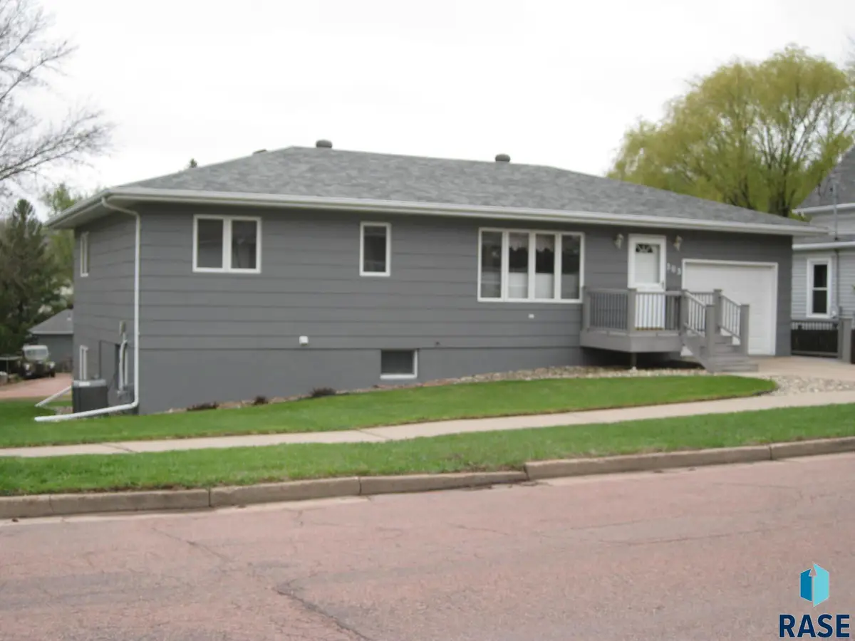 303 E 9th St, Dell Rapids, SD 57022 - #1