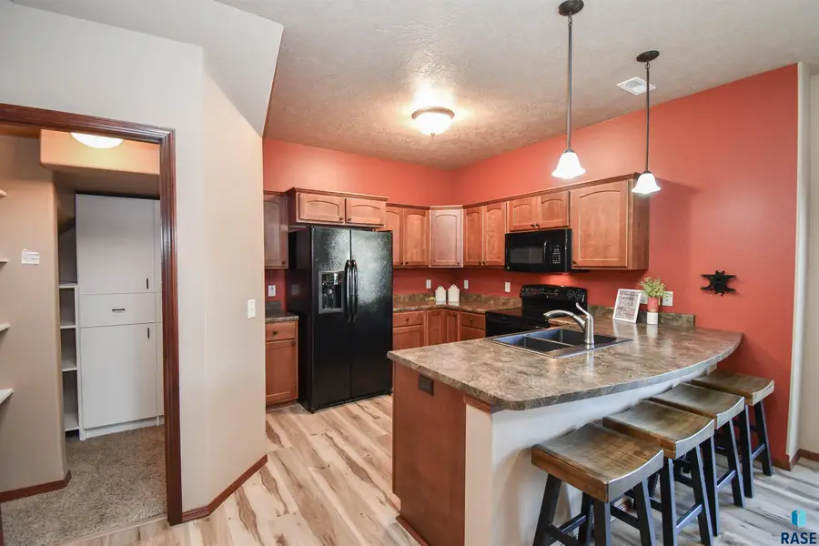 2814 E Brome Pl, Sioux Falls, SD 57108 - #2