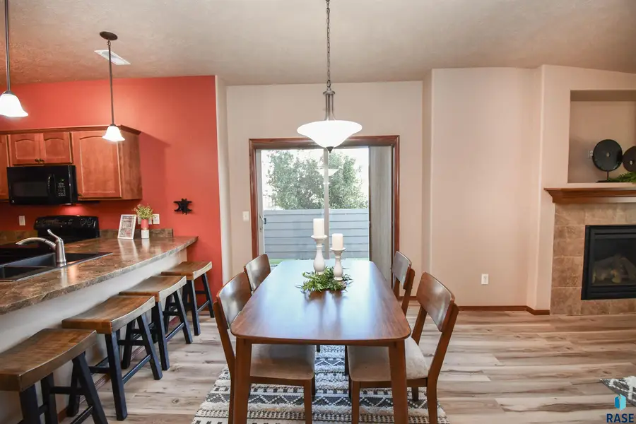 2814 E Brome Pl, Sioux Falls, SD 57108 - #3
