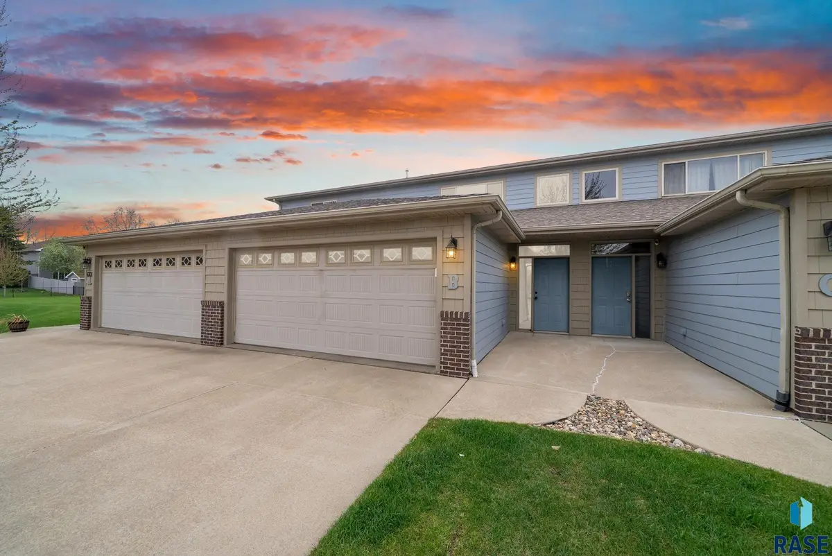 6300 Santa Rosa Cir #B, Sioux Falls, SD 57108 - #1
