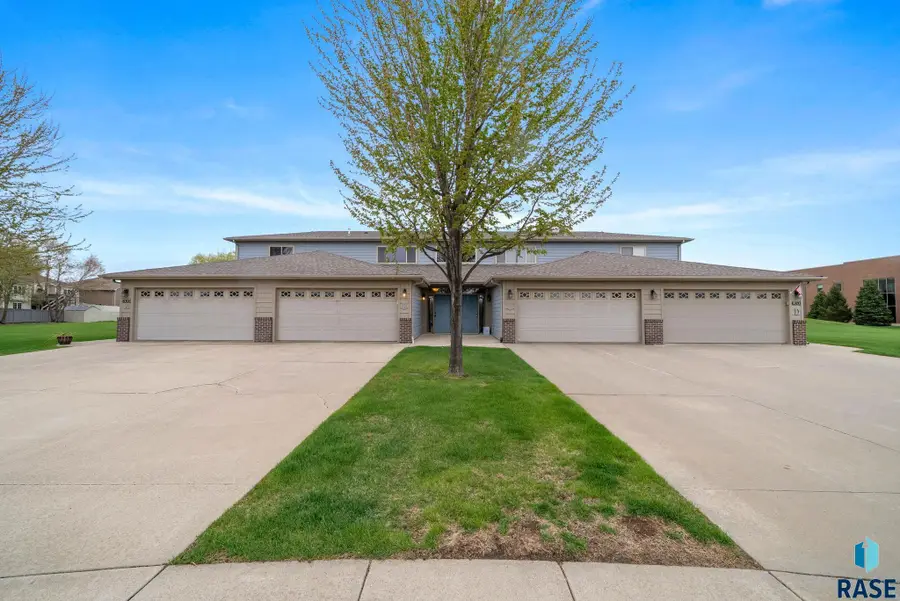 6300 Santa Rosa Cir #B, Sioux Falls, SD 57108 - #2
